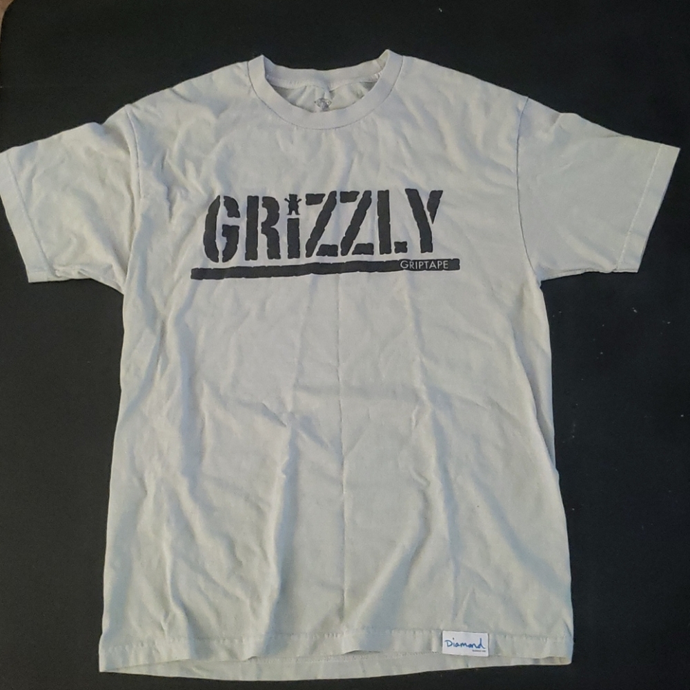 Diamond color changing graphic tee